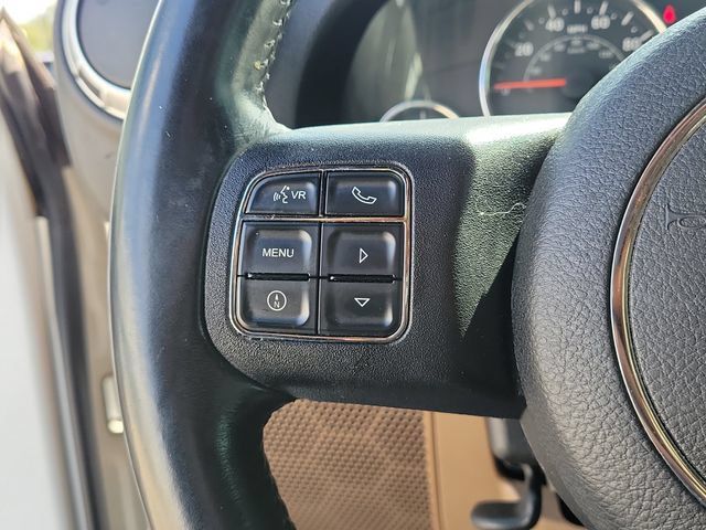 Used 2013 Jeep Wrangler Unlimited Sahara w/ Connectivity Group AWD/4WD image 22