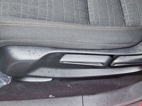 Certified 2024 Honda HR-V Sport image 16