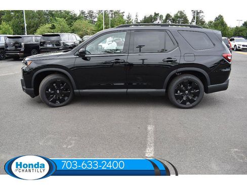 New 2026 Honda Pilot Black Edition image 4