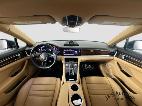 Used 2023 Porsche Panamera 4S w/ Premium Package AWD/4WD image 29