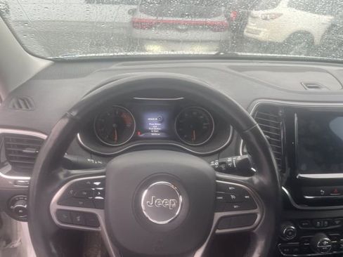 Used 2020 Jeep Cherokee Limited image 14