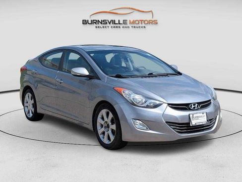Used 2013 Hyundai Elantra Limited FWD image 1