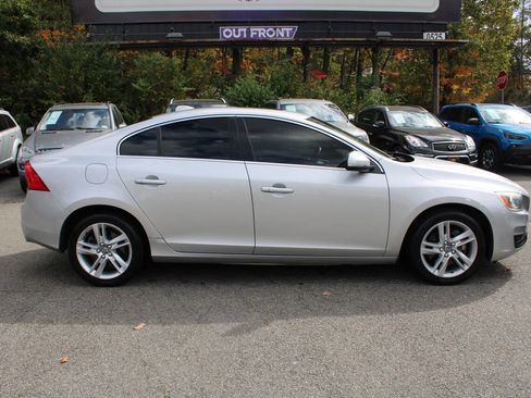 Used 2015 Volvo S60 T5 Premier image 6