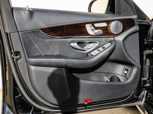 Used 2017 Mercedes-Benz C 63 AMG Sedan image 40