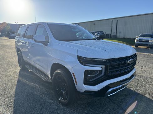 New 2025 Chevrolet Tahoe 4WD image 2