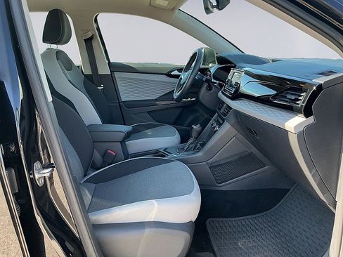 Used 2023 Volkswagen Taos S image 11