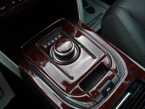 Used 2017 Land Rover Discovery Sport HSE Luxury image 44