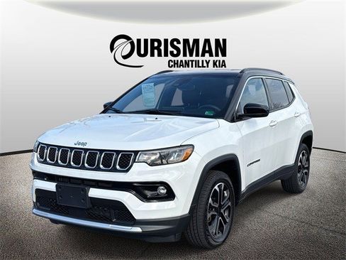Used 2023 Jeep Compass Limited image 5