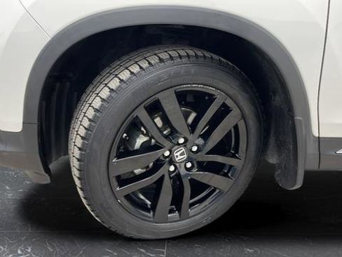 Used 2020 Honda Pilot Touring image 40