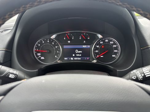 Used 2024 GMC Terrain AT4 w/ LPO, Floor Liner Package AWD/4WD image 21