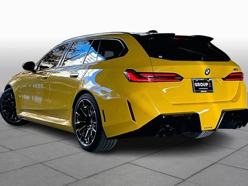 Used 2025 BMW M5 Touring image 11
