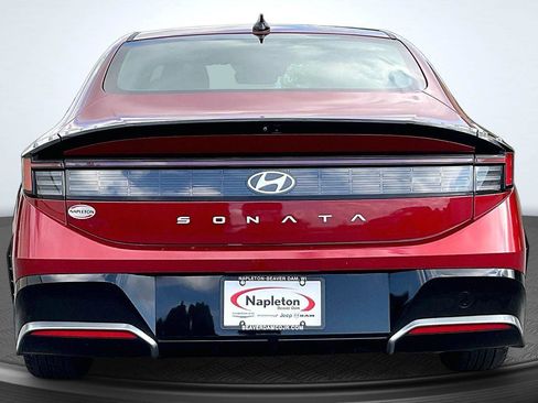 Used 2025 Hyundai Sonata SEL FWD image 4