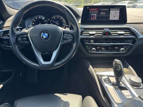 Used 2017 BMW 530i w/ Premium Package RWD image 13