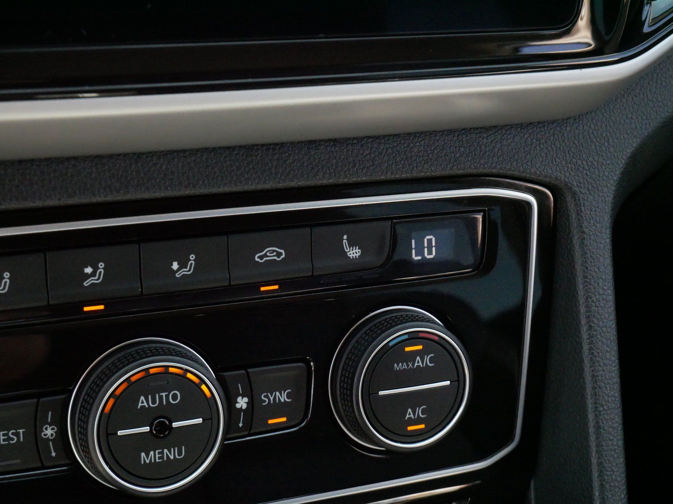 Certified 2023 Volkswagen Atlas SE AWD/4WD image 29