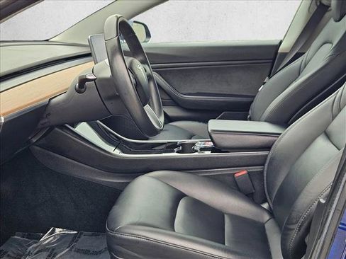 Used 2018 Tesla Model 3 Long Range image 16