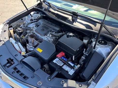 Used 2014 Toyota Camry LE image 17