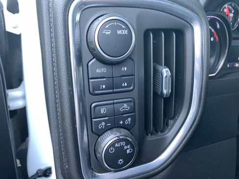 Used 2022 Chevrolet Silverado 1500 RST w/ Z71 Off-Road Package AWD/4WD image 23