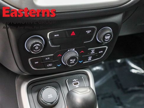 Used 2021 Jeep Compass 80th Special Edition image 20