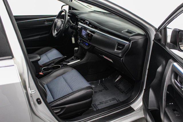Used 2015 Toyota Corolla S FWD image 17