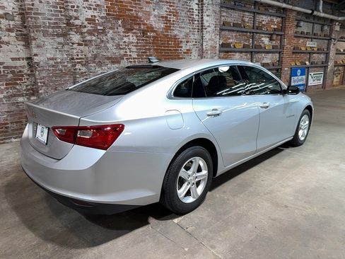 Used 2020 Chevrolet Malibu LS w/ LPO, Convenience Package 2 image 3