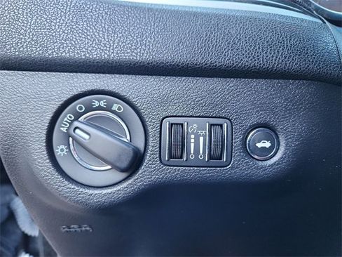 Used 2020 Chrysler 300 Touring w/ Sport Appearance Package image 18