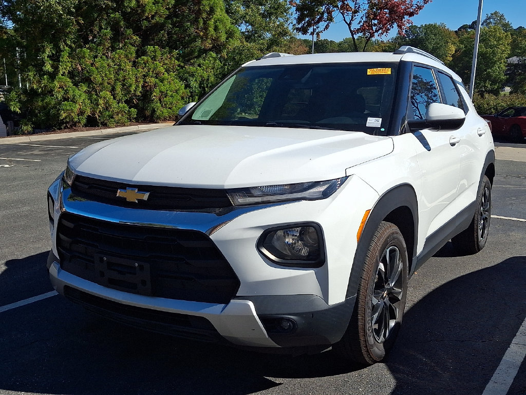 Used 2023 Chevrolet TrailBlazer LT w/ Convenience Package FWD image 1