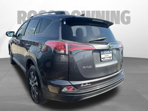 Used 2017 Toyota RAV4 LE FWD image 5