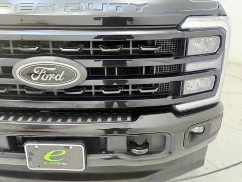 Used 2023 Ford F250 XLT w/ Black Appearance Package AWD/4WD image 25