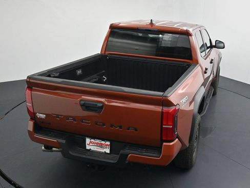 Used 2025 Toyota Tacoma TRD Off-Road AWD/4WD image 31