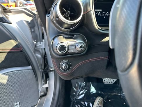 Used 2022 Ferrari Portofino M RWD image 18