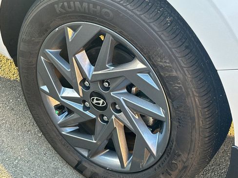 Certified 2025 Hyundai Elantra Blue image 7