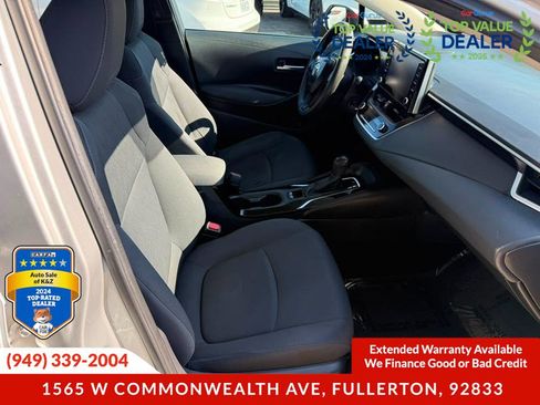 Used 2020 Toyota Corolla LE FWD image 5