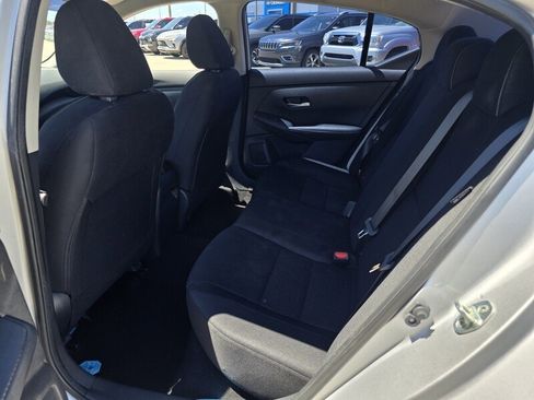 Used 2022 Nissan Sentra S image 11