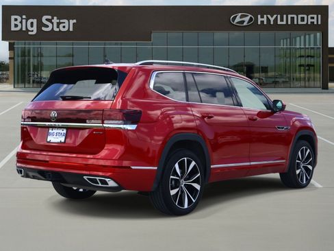 Used 2024 Volkswagen Atlas SEL Premium R-Line AWD/4WD image 4