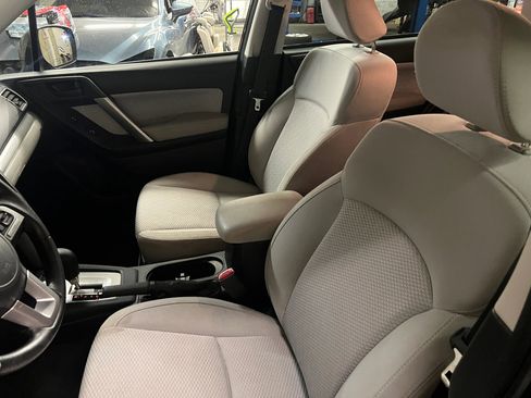 Used 2018 Subaru Forester 2.5i Premium w/ Popular Package #2A AWD/4WD image 19
