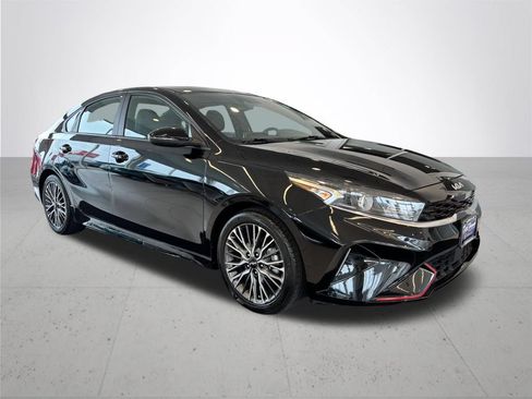 Used 2024 Kia Forte GT-Line w/ GT-Line Premium Package FWD image 5