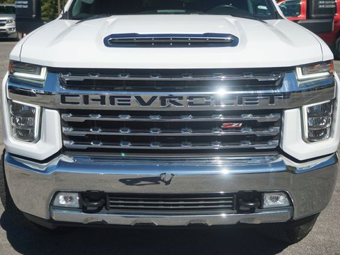 Used 2021 Chevrolet Silverado 2500 LTZ image 12