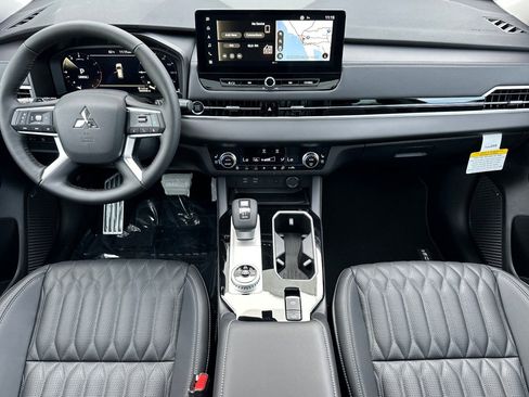 New 2026 Mitsubishi Outlander SEL image 12