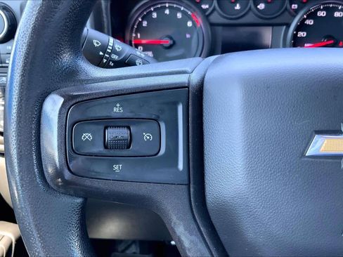 Used 2020 Chevrolet Silverado 1500 Custom w/ Custom Value Package AWD/4WD image 24