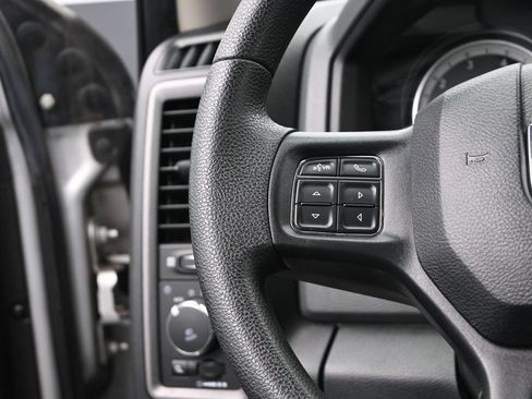 Used 2018 RAM 1500 Express w/ Express Value Package AWD/4WD image 28