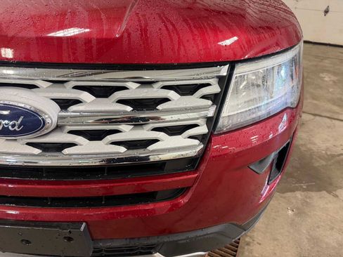 Used 2019 Ford Explorer XLT w/ Equipment Group 201A AWD/4WD image 5