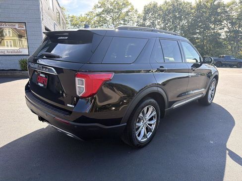 Used 2020 Ford Explorer XLT w/ Equipment Group 202A AWD/4WD image 5