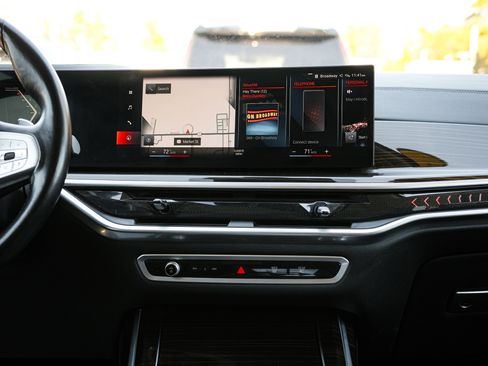 Used 2023 BMW X7 xDrive40i image 28