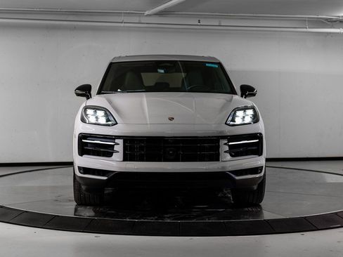 New 2026 Porsche Cayenne image 10