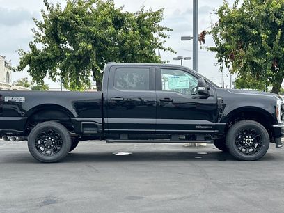 New 2025 Ford F250 Lariat w/ Black Appearance Package