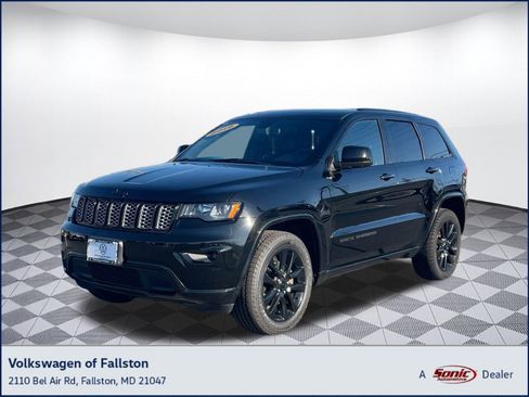 Used 2019 Jeep Grand Cherokee Altitude image 1