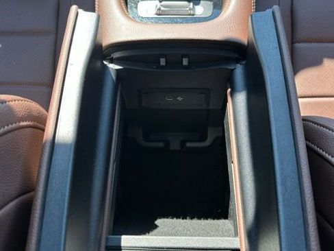 Certified 2024 Mercedes-Benz GLS 450 4MATIC image 39