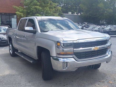 Used 2018 Chevrolet Silverado 1500 LT w/ All Star Edition image 3