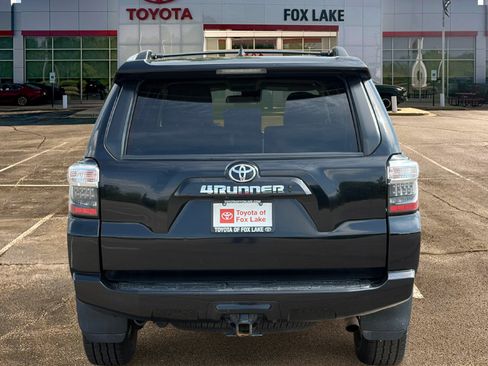 Used 2022 Toyota 4Runner SR5 Premium AWD/4WD image 4