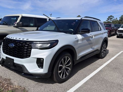 New 2026 Ford Explorer ST-Line RWD image 6